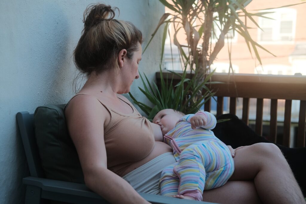 Breastfeeding is a wonderful and natural way to provide essential nutrition and bond with your baby. While the World Health Organization (WHO) recommends exclusive breastfeeding for the first six months of a baby’s life, many moms continue to breastfeed well beyond that.